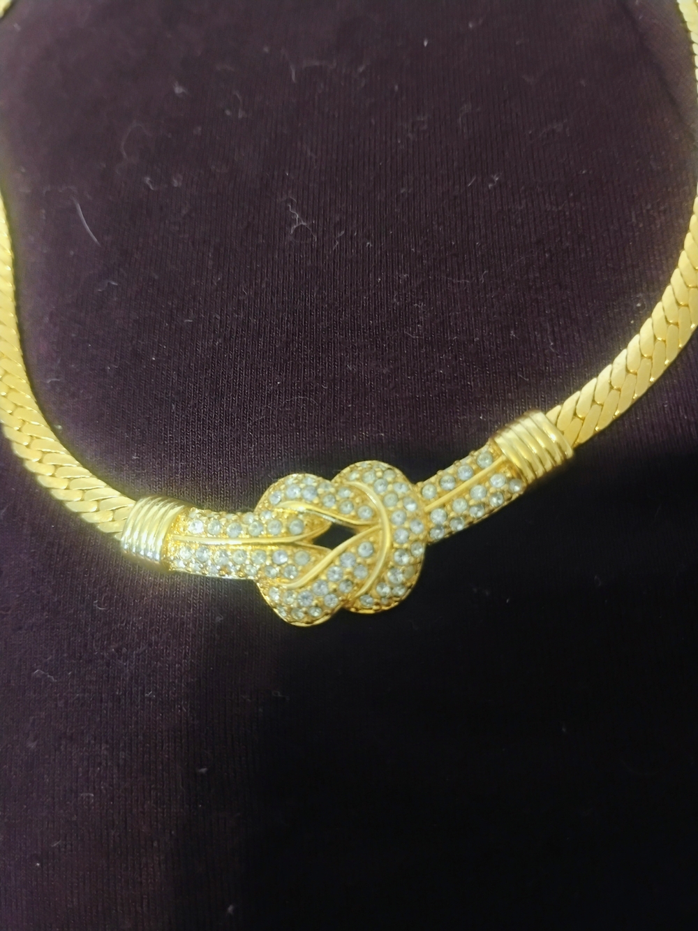 Vintage From 1980s Gold Toned Knot Necklace Swarovski